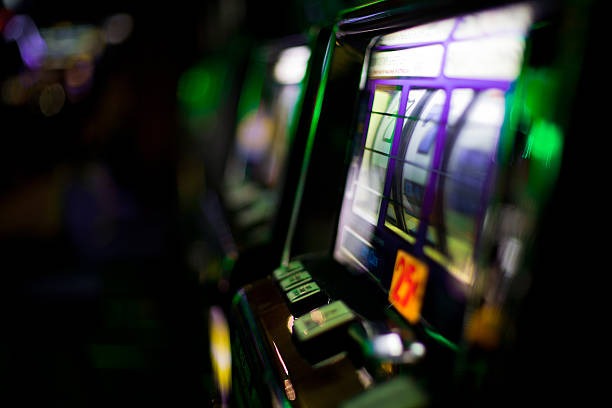 apin toto Chat with Live Dealers